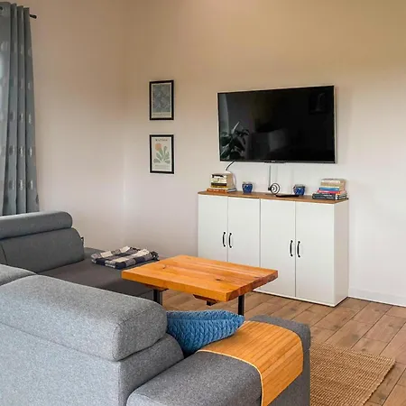 Дом отдыха 1 Bedroom Stunning In