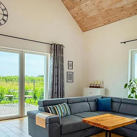 Дом отдыха 1 Bedroom Stunning In *